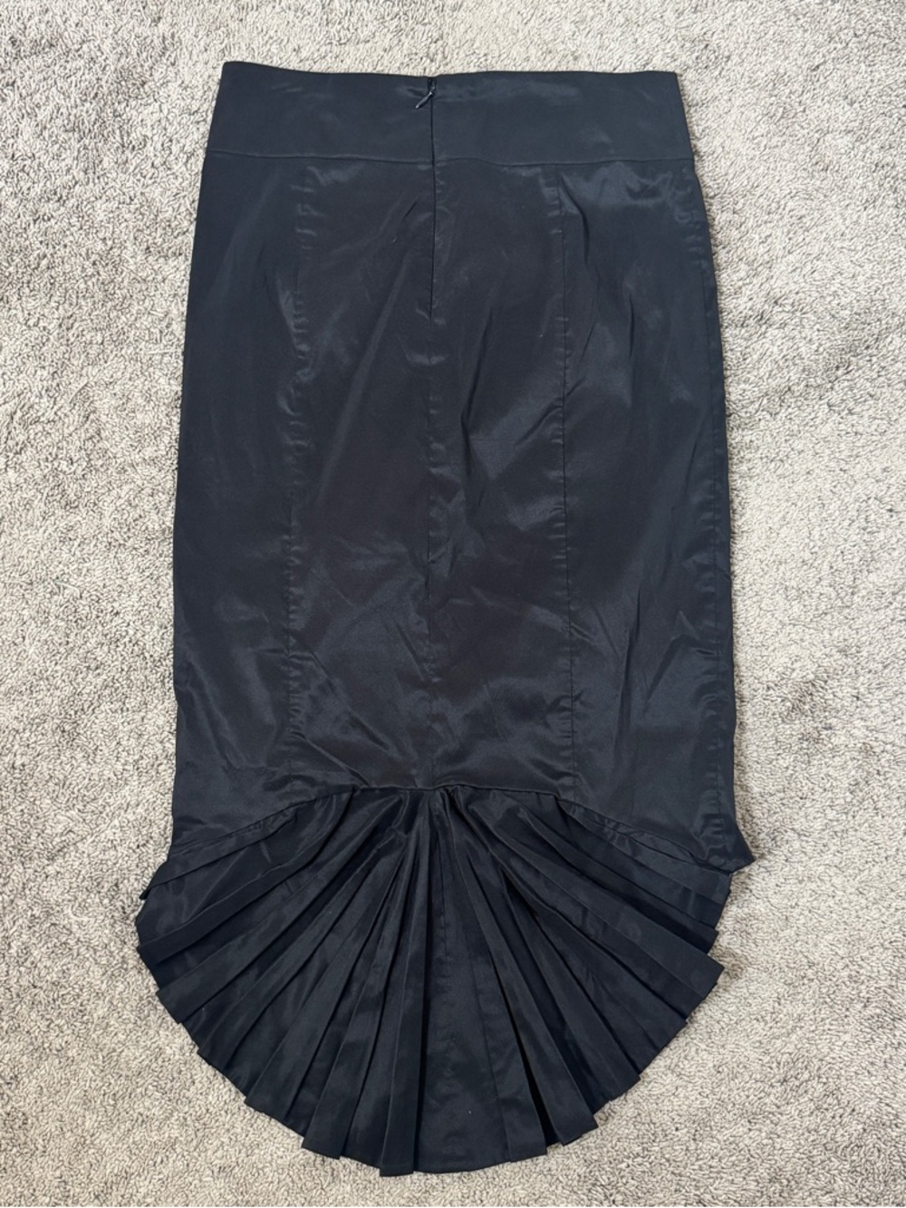 Marciano Black Sculptural Pleated High-Low Pencil Skirt Size 6 - Picture 3 of 5